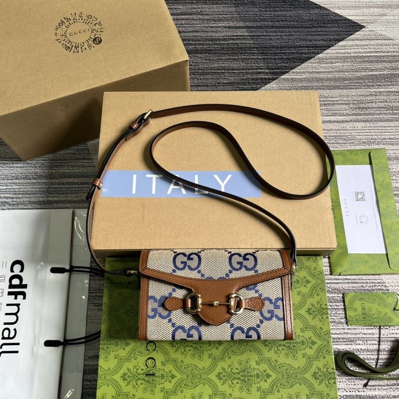 Gvc*1 horsebit bags